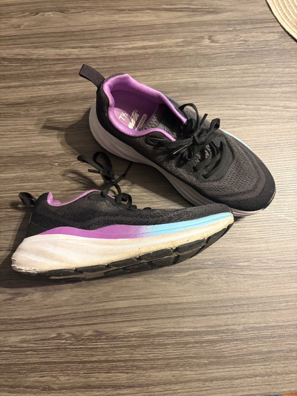 AVIA Women's Athletic Shoes Gray Purple Size 7.5